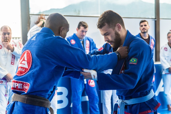 Gracie Barra Westside Albuquerque: Where can mature adults learn safe and dynamic self defense | Phone: +1 (505) 818-8077